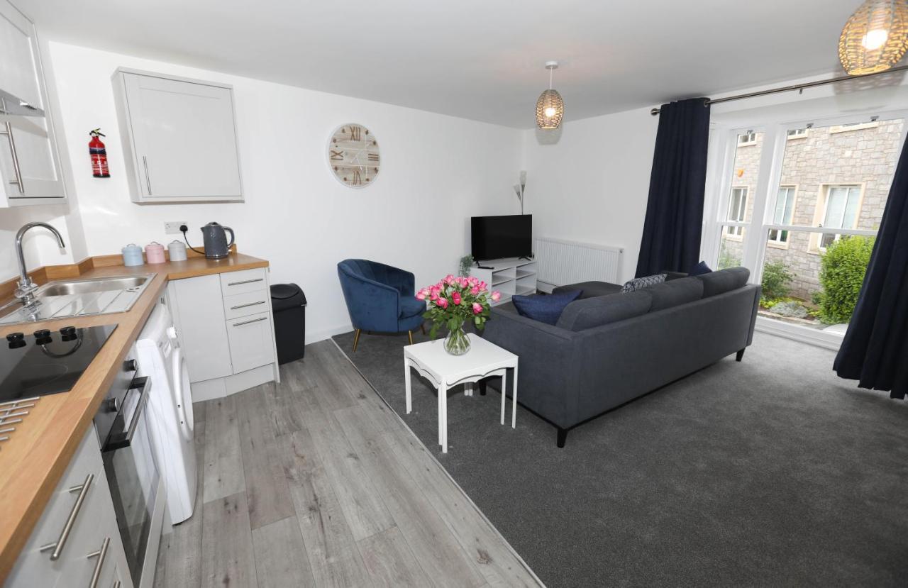 Exmouth - Apartment 2, Strand House - Modern 2 Bedroom Apartment, Perfect Location For Access To Beach & Town Centre - Sleeps 4 Guests - Hosted By Rentmyhouse Exterior photo