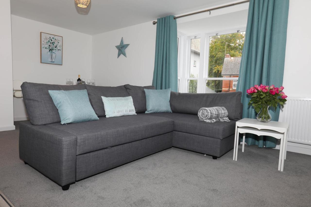 Exmouth - Apartment 2, Strand House - Modern 2 Bedroom Apartment, Perfect Location For Access To Beach & Town Centre - Sleeps 4 Guests - Hosted By Rentmyhouse Exterior photo